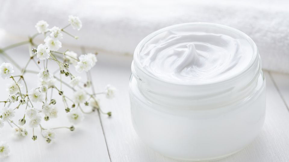 Crema antirid cu retinol
